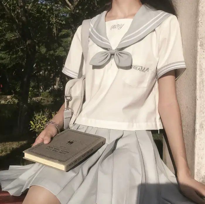 红墙绿瓦